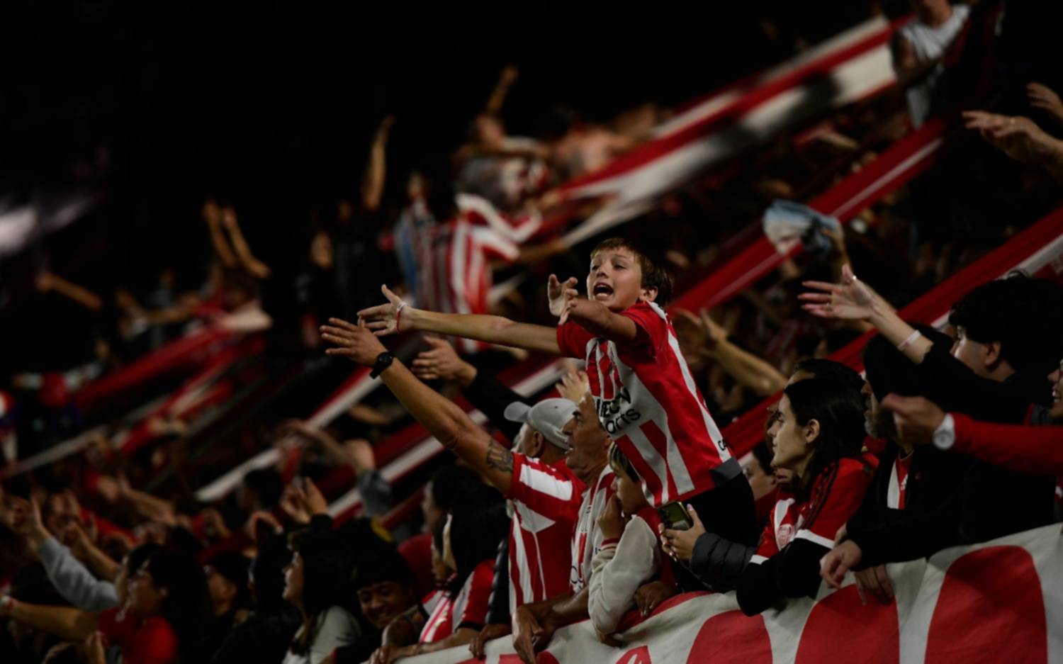 Estudiantes tiene árbitro confirmado para visitar a Cerro Porteño por Octavos de final de Copa Libertadores