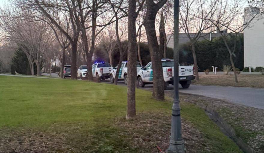 Crece el escándalo de la pistola en el Grand Bell