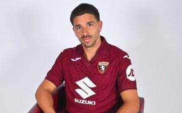Con tango de por medio, presentaron a Gio Simeone