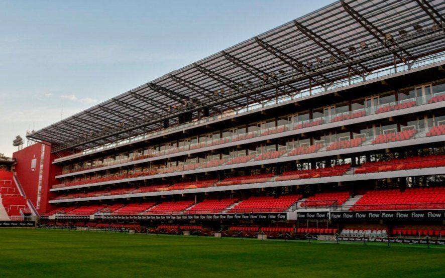 El escándalo de las facturas truchas en La Plata: de quiénes son los palcos embargados en el estadio de Estudiantes