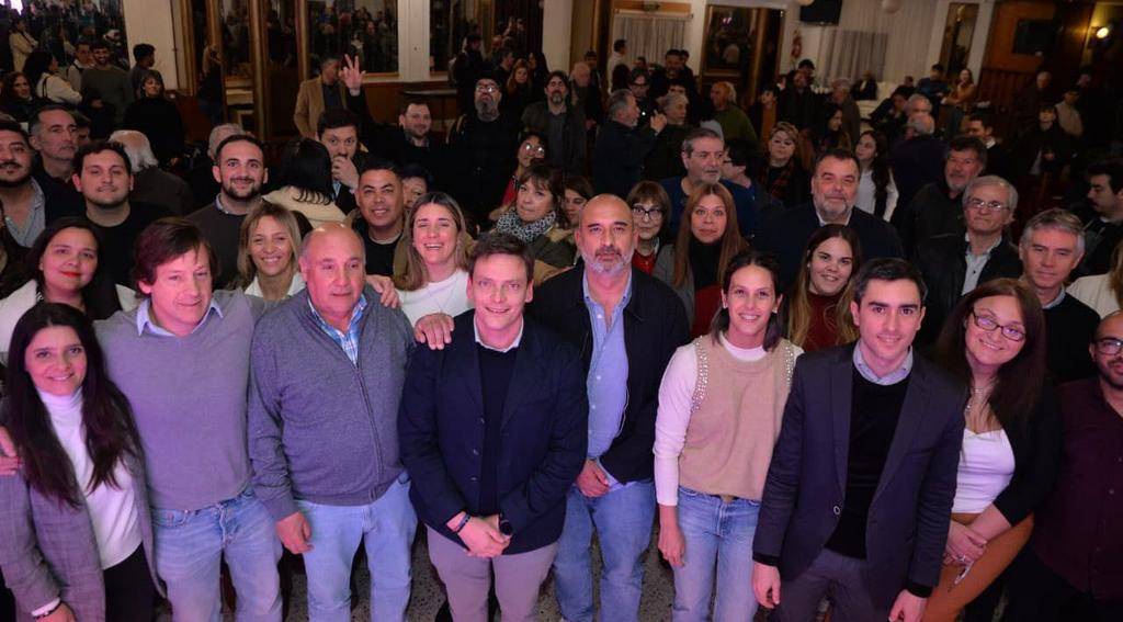 Nicoletti encabezó la presentación de los candidatos de Somos