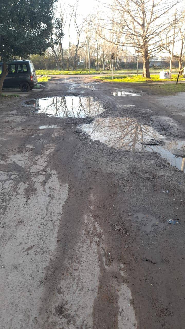 Denuncia que en 138 entre 69 y 70 el estado de la calle es “deplorable”