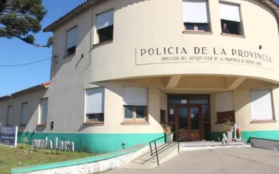 "Puente chino" y "cachiporra en las partes íntimas": tenebrosos detalles de las torturas en la Comisaría de Punta Lara