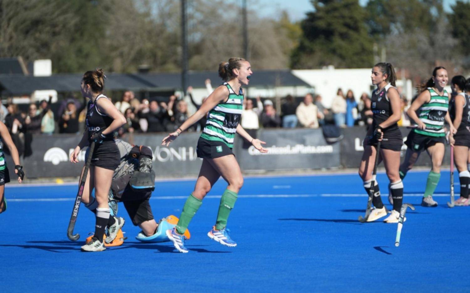 Santa "B" fue más efectivo y se quedó con el clásico platense de hockey femenino