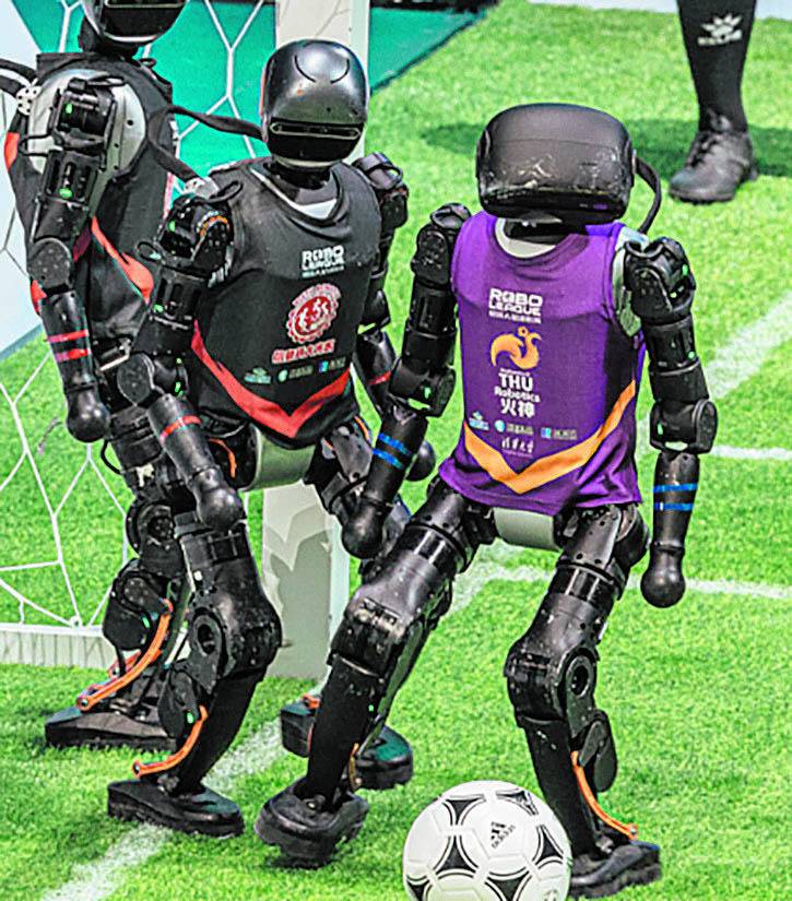 En China, más fans de robots futbolistas que de jugadores humanos