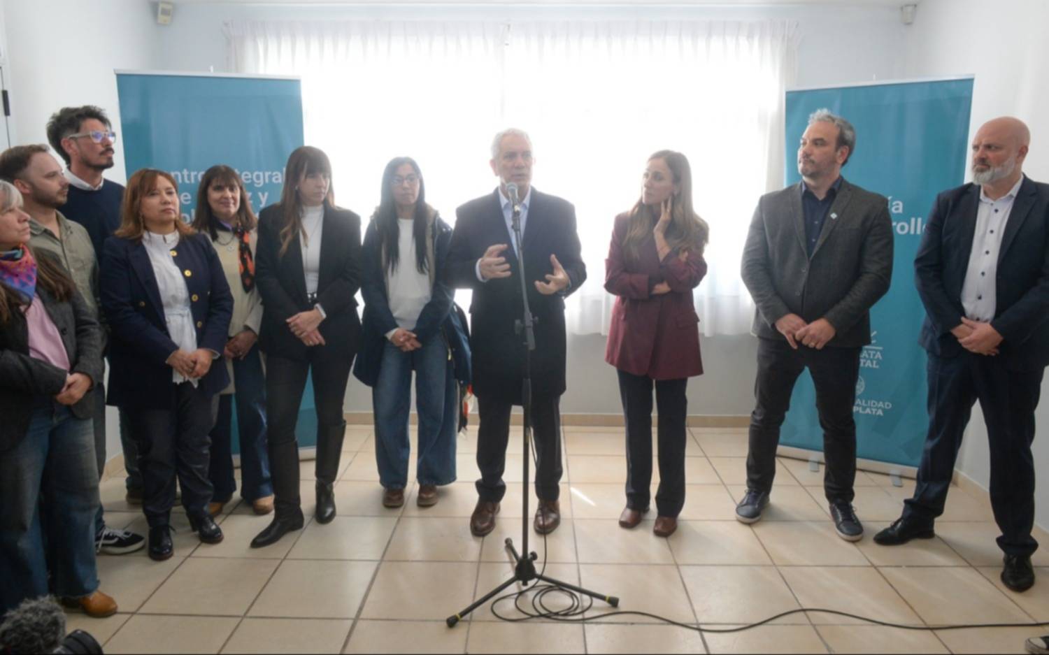 Alak, con la presencia del papá de Kim Gómez, inauguró un centro para asistir a niños y adolescentes en contextos críticos