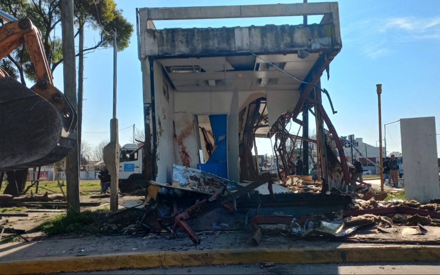 Desmontaron el puesto policial ubicado en la rotonda de la Autopista La Plata