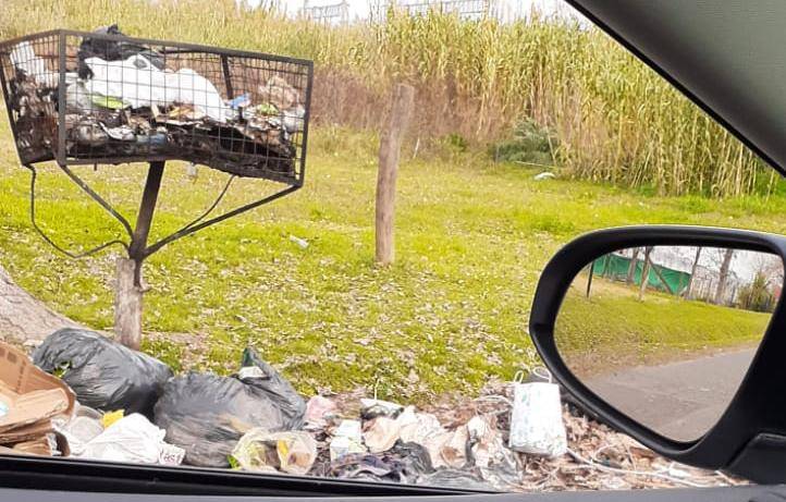 En Tolosa, “las esquinas son basurales y hay ratas”, denuncian los frentistas