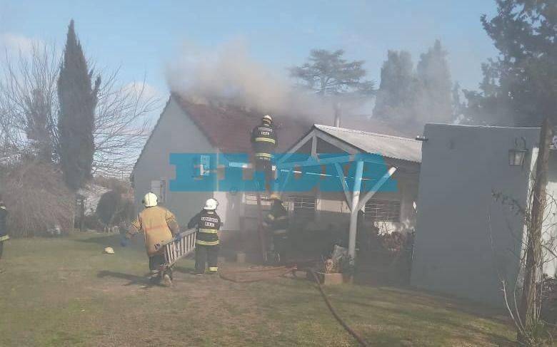 Incendio y tensión en un chalet de Arturo Seguí