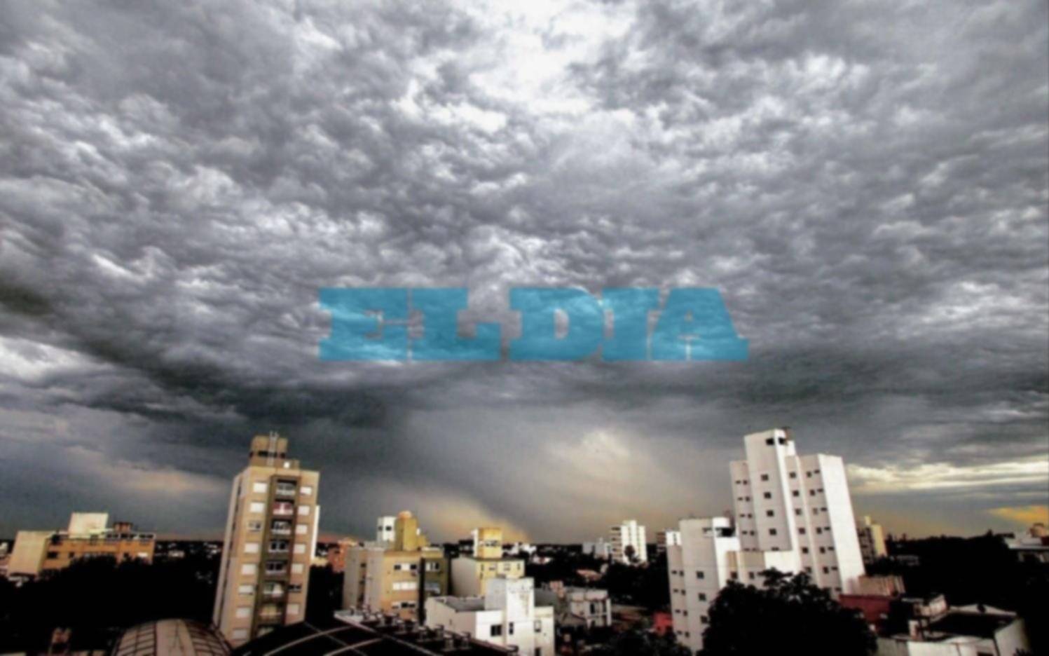 La tormenta de Santa Rosa: cuándo podría llegar a La Plata y qué dice el SMN