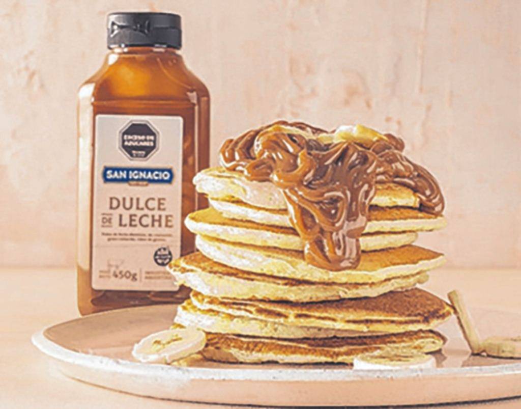 Panqueques de dulce de leche y banana, para cocinar en familia