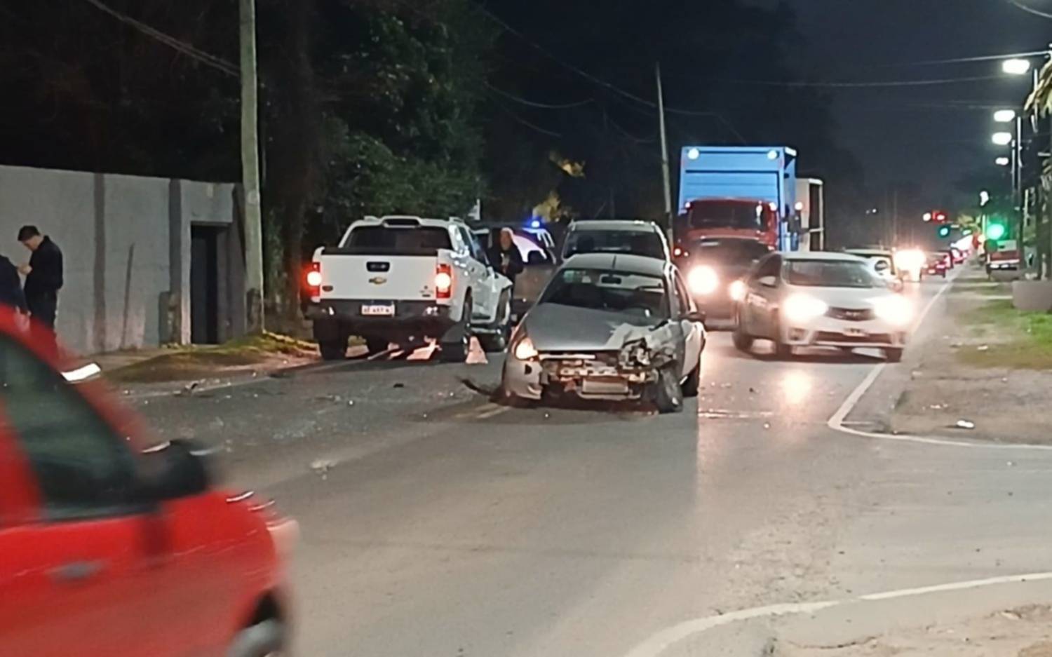 Fuerte choque en La Plata complicó el tránsito en Camino Belgrano
