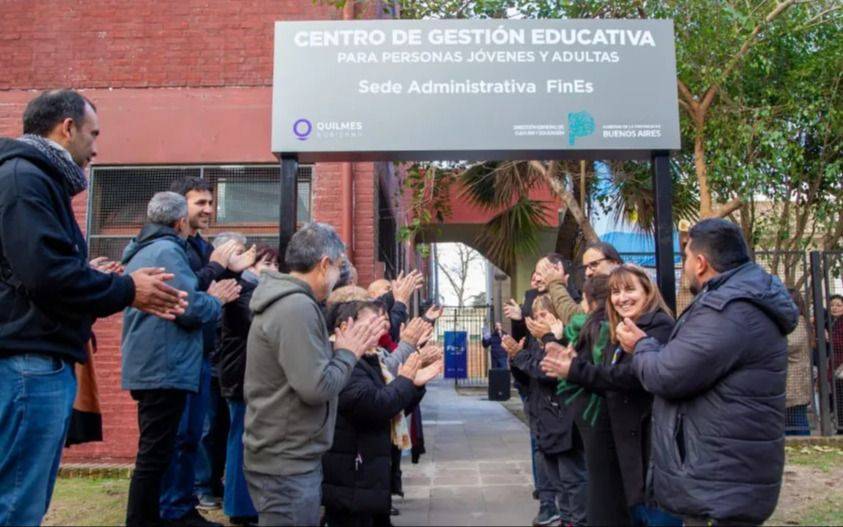 Quilmes inaugura un centro educativo para jóvenes y adultos en el edificio del ex Normal