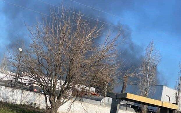 Enorme columna de humo en La Plata y otra vez alarma por un incendio: ¿Qué pasó?