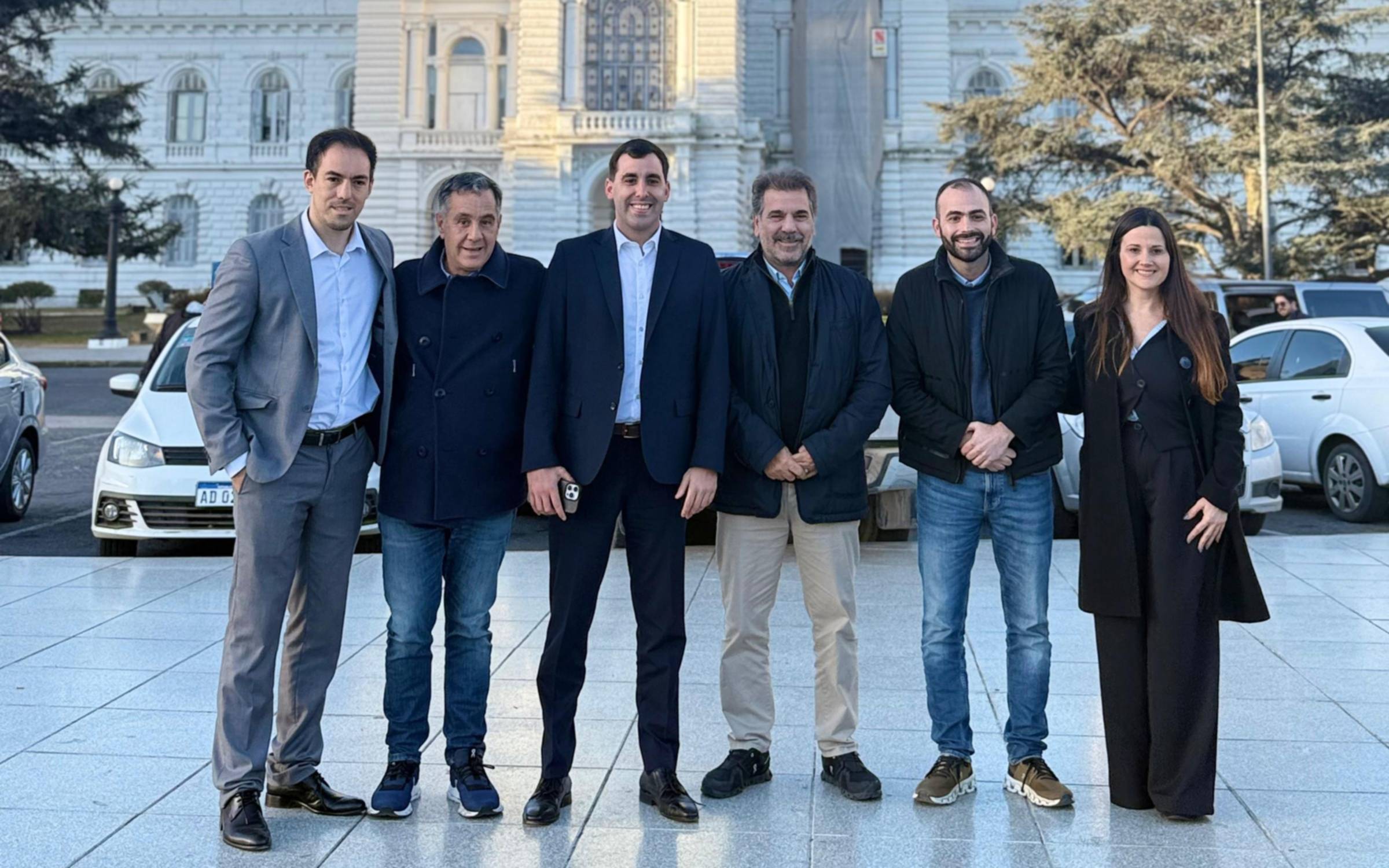 Tras la ruptura del bloque, concejales del PRO se muestran con Ritondo y reafirman su acuerdo con LLA