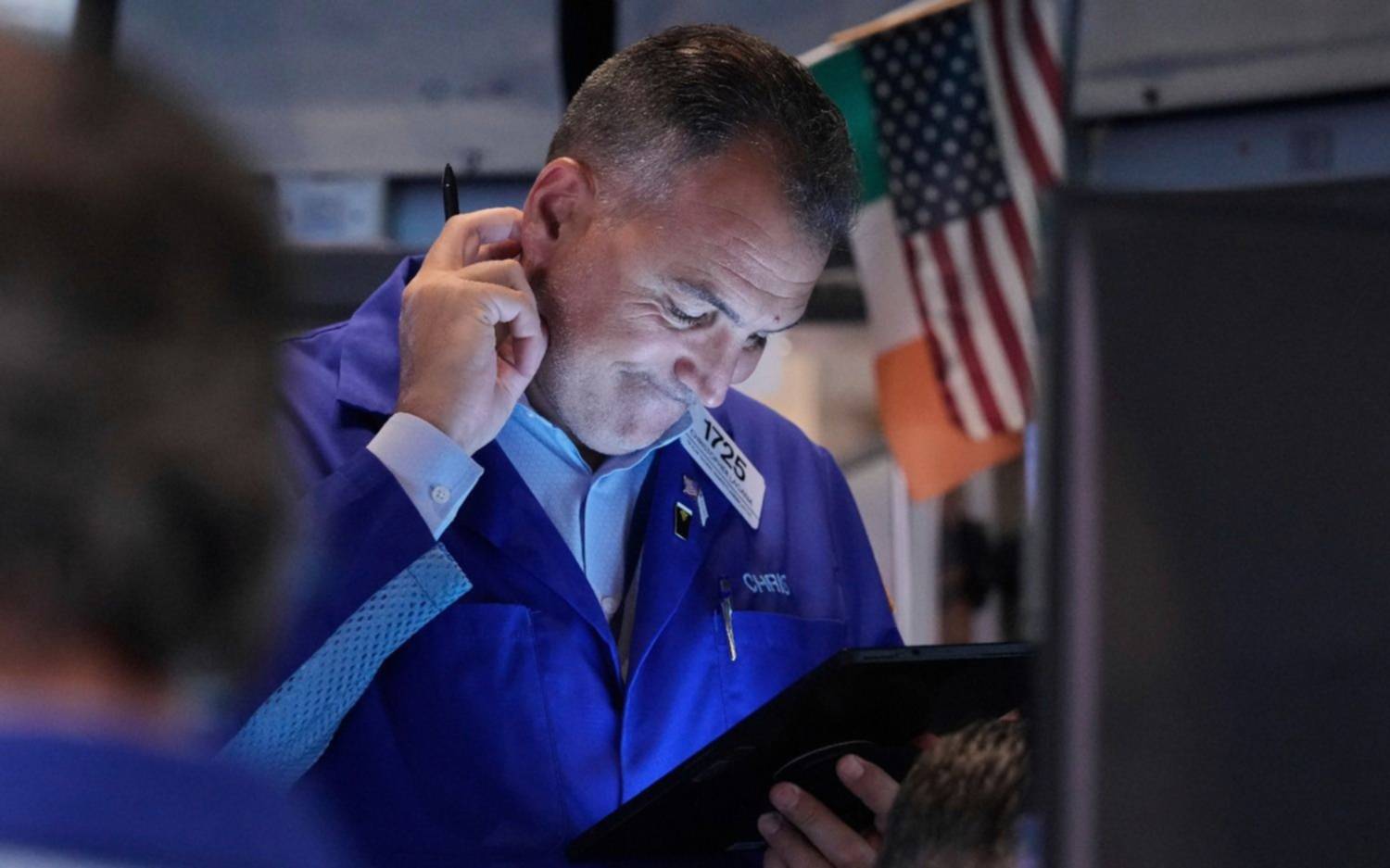 Tras la medida del Gobierno, caen las acciones de los bancos argentinos que cotizan en Wall Street