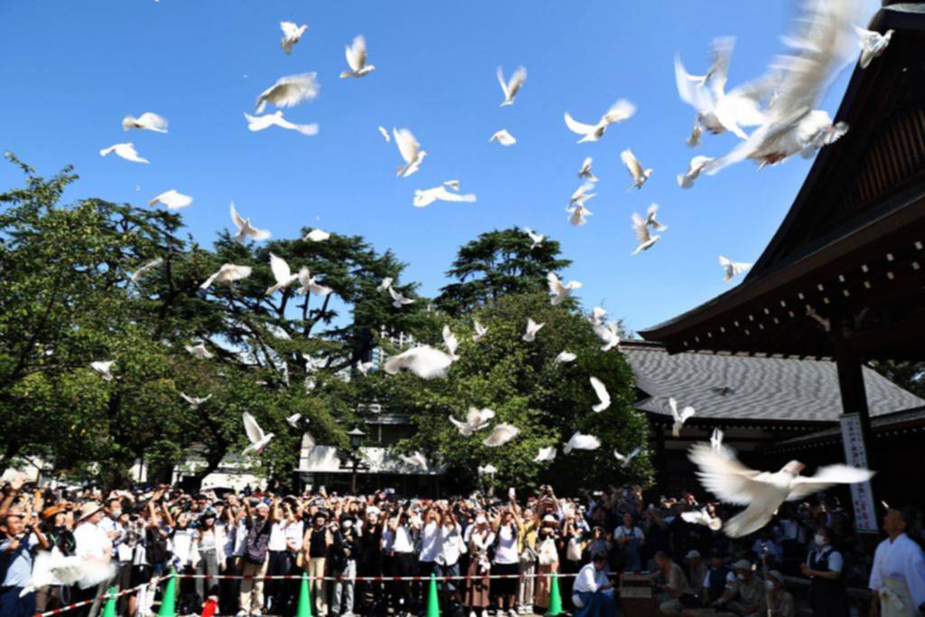 Emoción en Japón a 80 años de su rendición en la Segunda Guerra Mundial