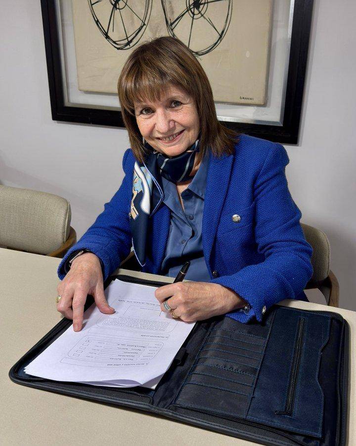 Bullrich candidata a senadora y más tensiones de LLA con el PRO