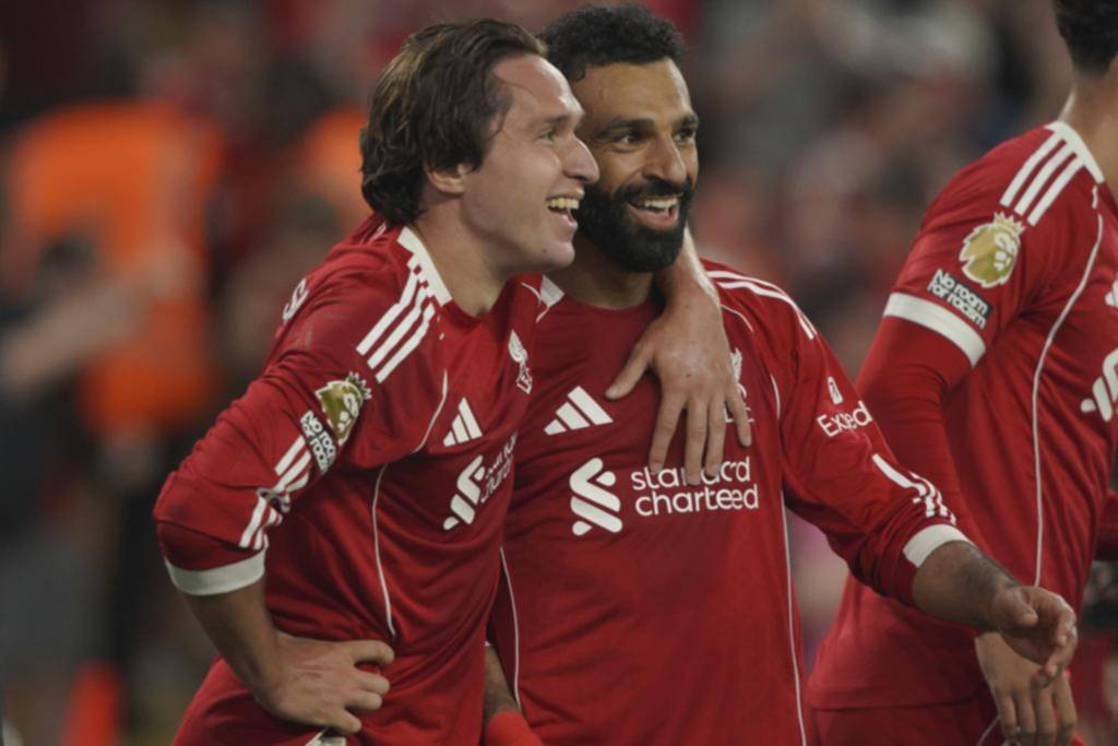 Liverpool arrancó a puro gol la defensa del título