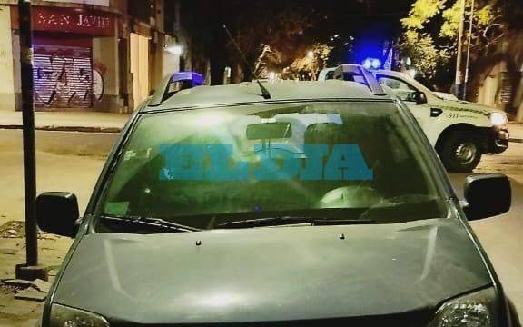 Conmoción en La Plata: un comisario apareció muerto con un disparo en la cabeza 