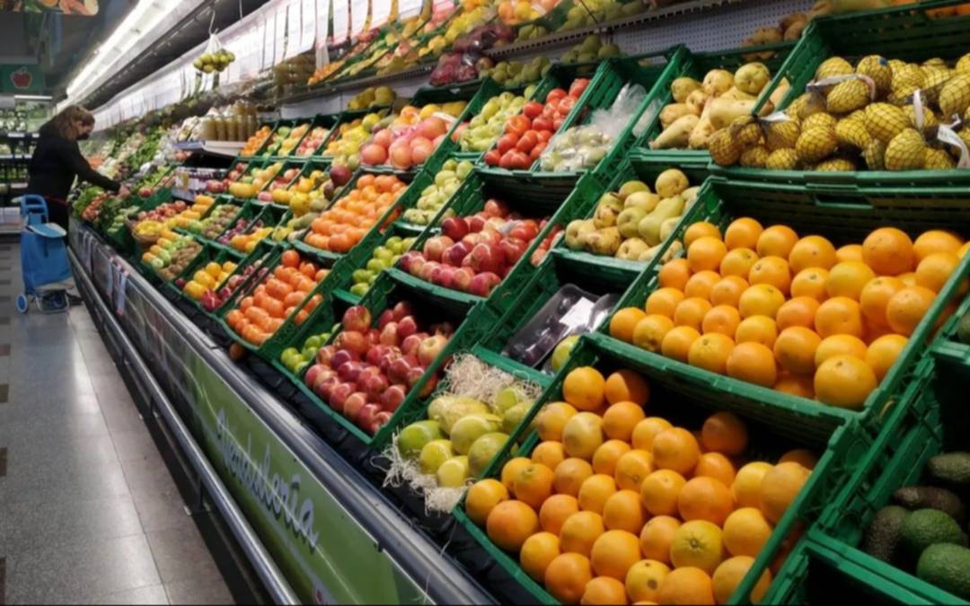 Inflación en La Plata: tomate, pollo y papa negra, los alimentos que más se dispararon en julio