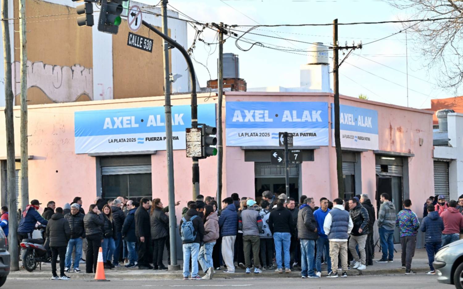 Alak encabezó un encuentro de Fuerza Patria en Tolosa
