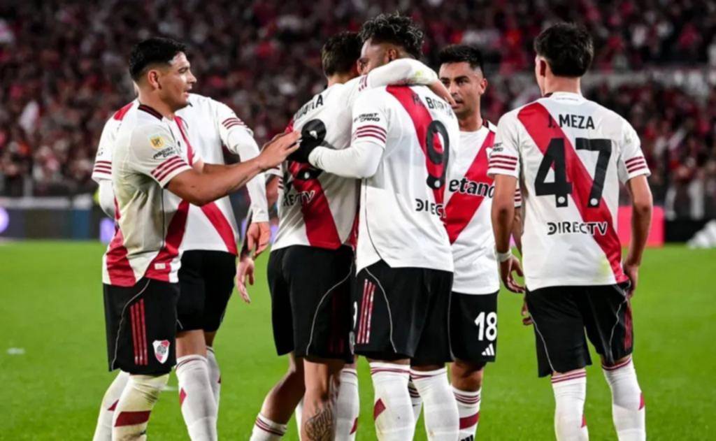 River enfrenta a Godoy Cruz con varios cambios