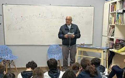 Un platense por adopción que presenta su libro en Italia