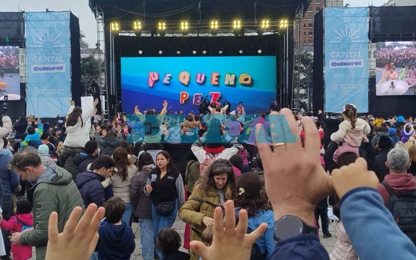 La Plata festejó el Día del Niño en Plaza Moreno con shows gratuitos