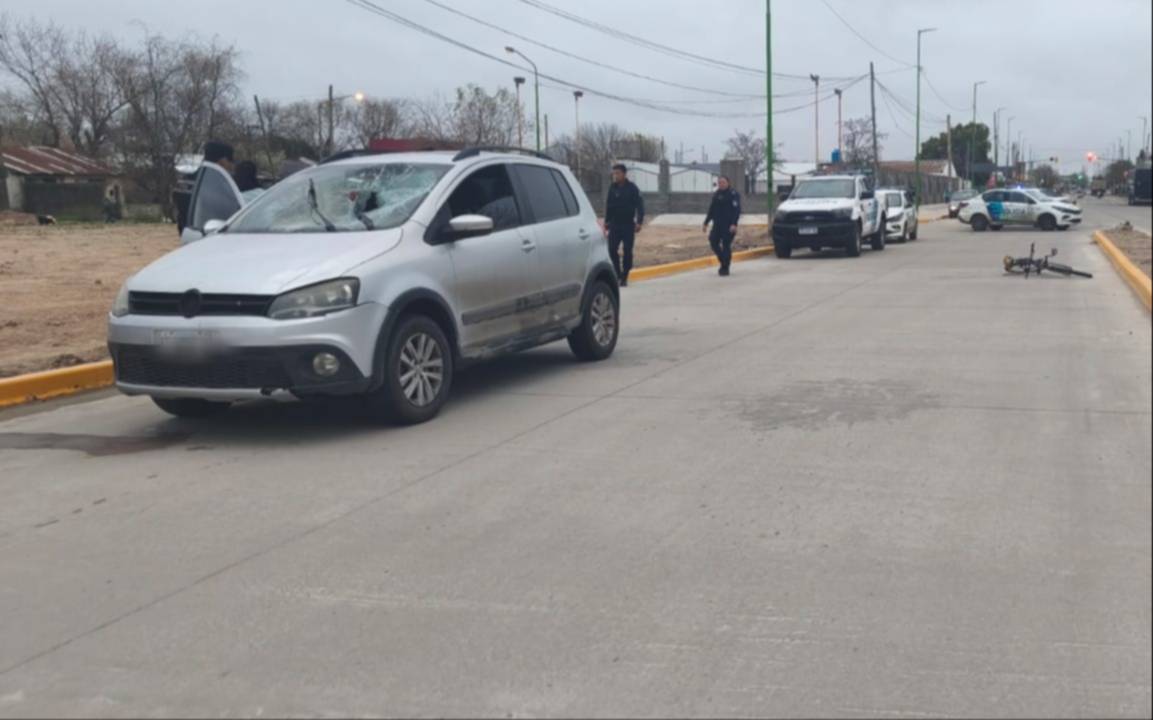 Otra víctima del tránsito en la Región: murió un ciclista embestido en Camino Rivadavia