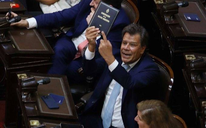 "Contra todos": el mensaje de Facundo Manes a una hora del cierre de listas