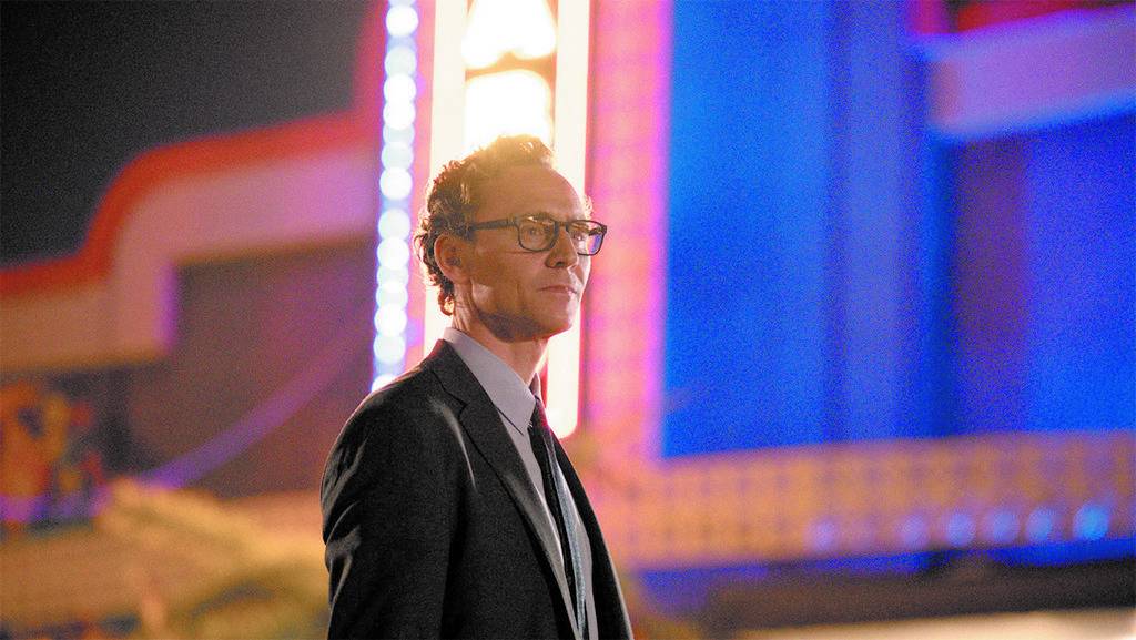 “La vida de Chuck”: el hombre contiene multitudes