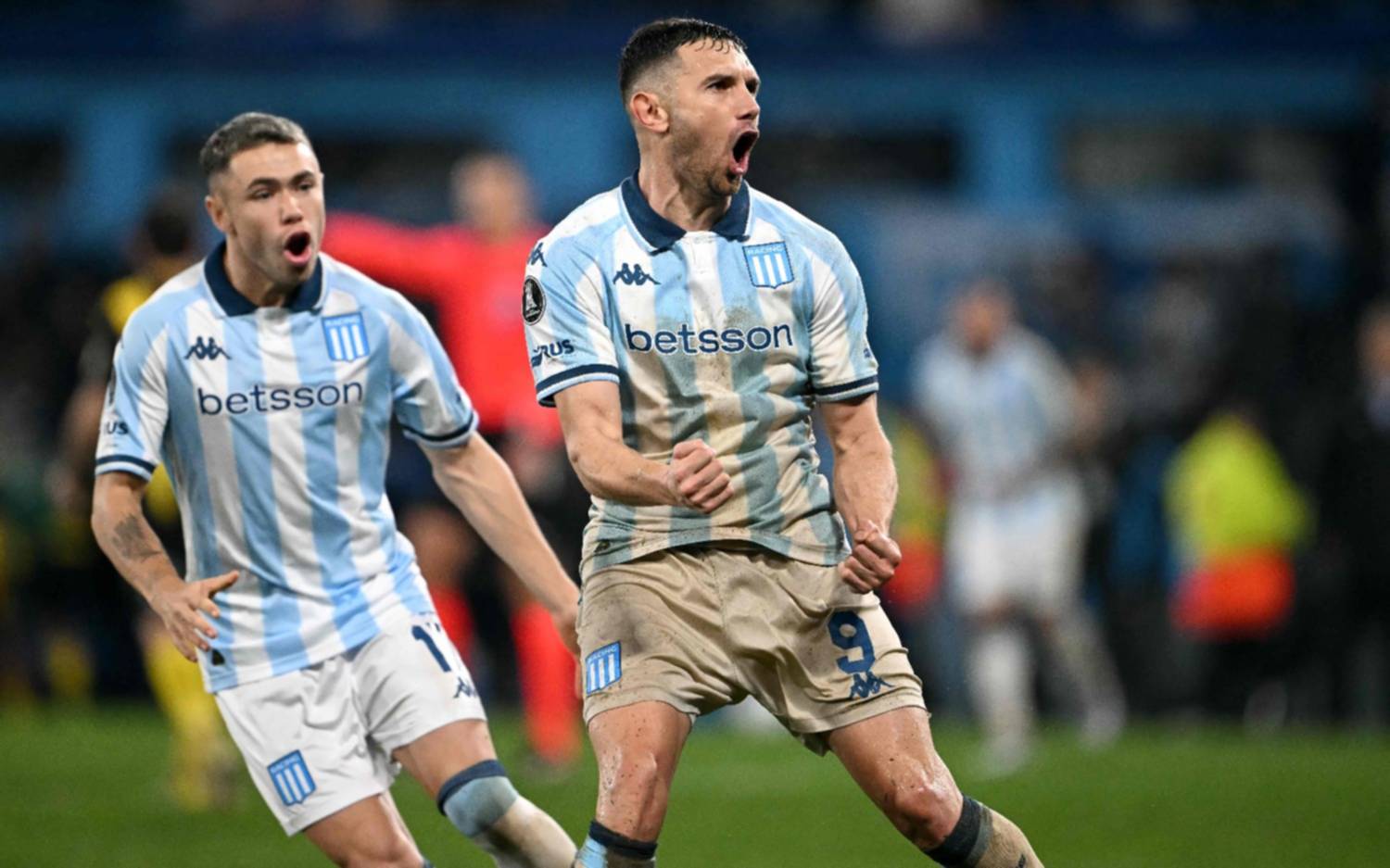 ¡Tremendo triunfazo de Racing! Le ganó a Peñarol en la última pelota y jugará con Vélez en cuartos de la Copa Libertadores