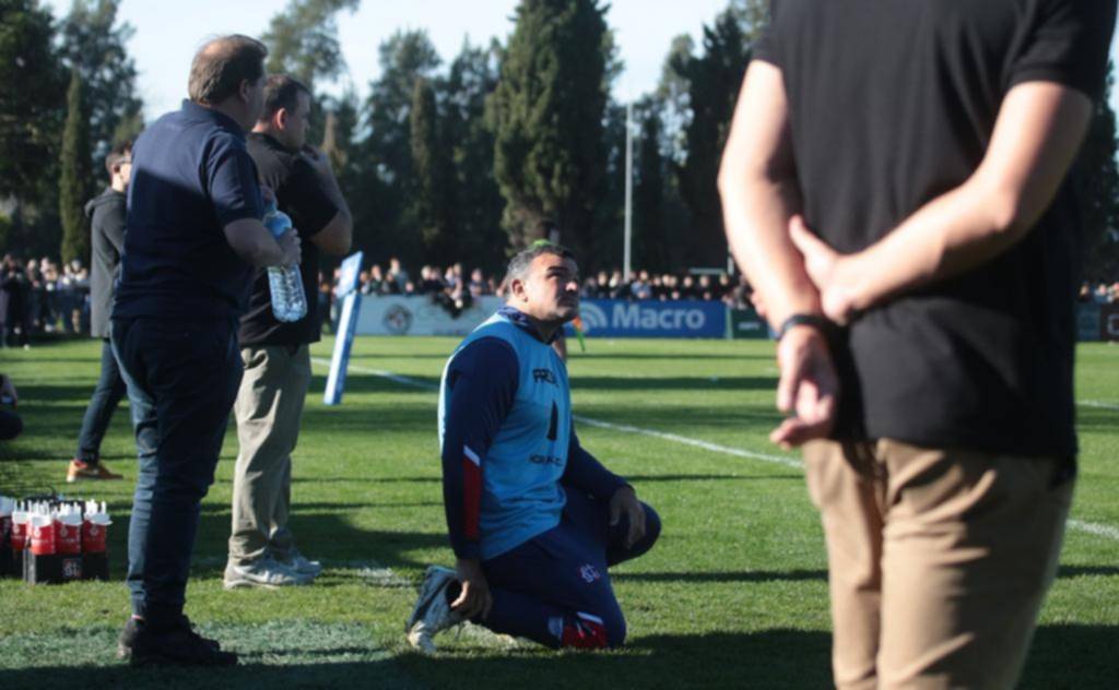 Agustín Creevy no cree en la superioridad de “los valores del rugby”