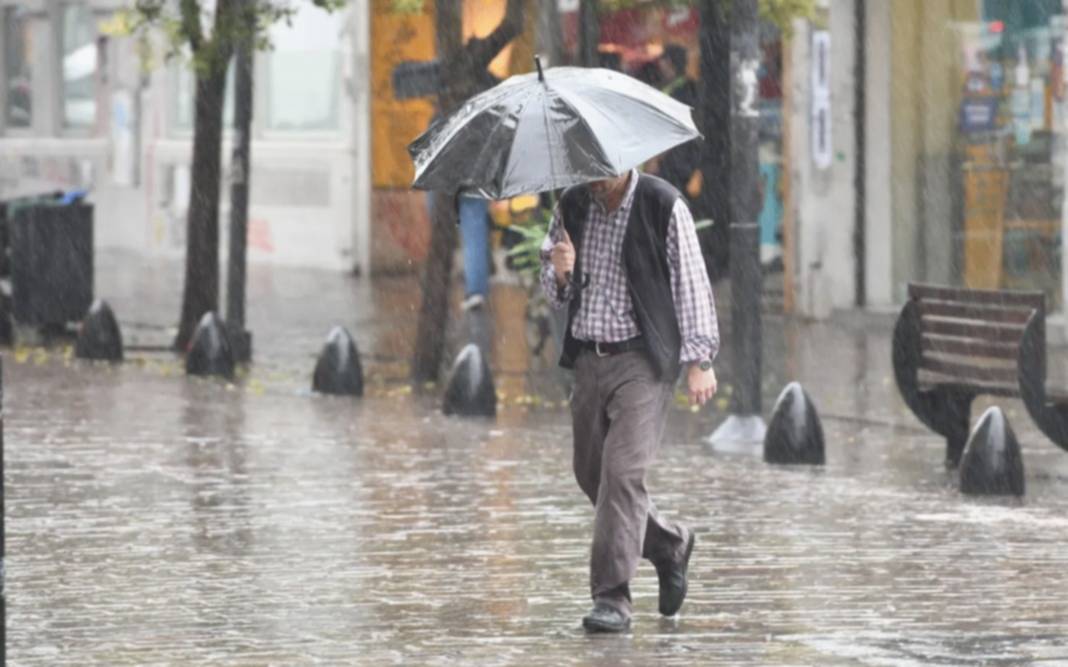 Malas noticias por la ciclogénesis en La Plata: sigue activo el alerta amarillo por fuertes ráfagas y dan más lluvias