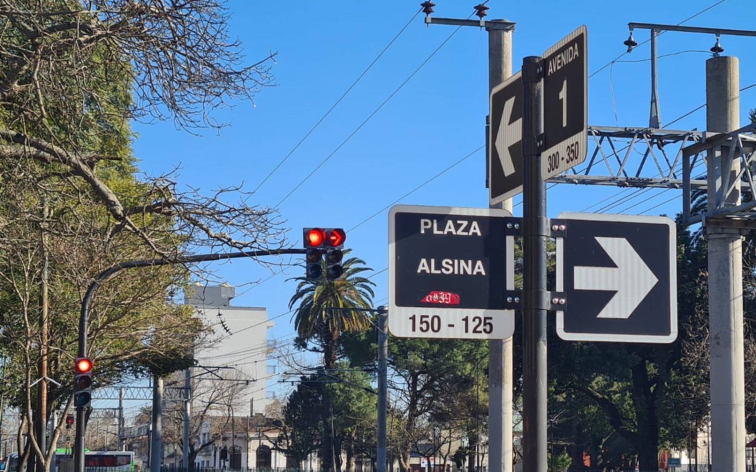 ¿Paso o no paso? El nuevo semáforo de La Plata que ya encendió dudas de automovilistas
