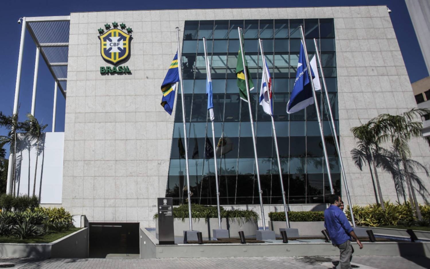 Brasil pidió "que se investigue" la barbarie en Avellaneda y reclamó por un "fútbol seguro e inclusivo"