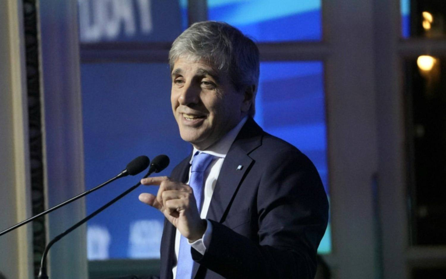 Caputo minimizó el traspié en el Congreso y aseguró: "Este modelo se mantendrá durante 30 años"
