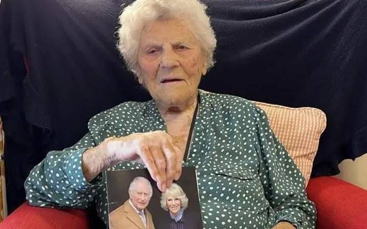 ¡No alcanzan las velitas! La mujer más longeva del mundo cumple 116 años