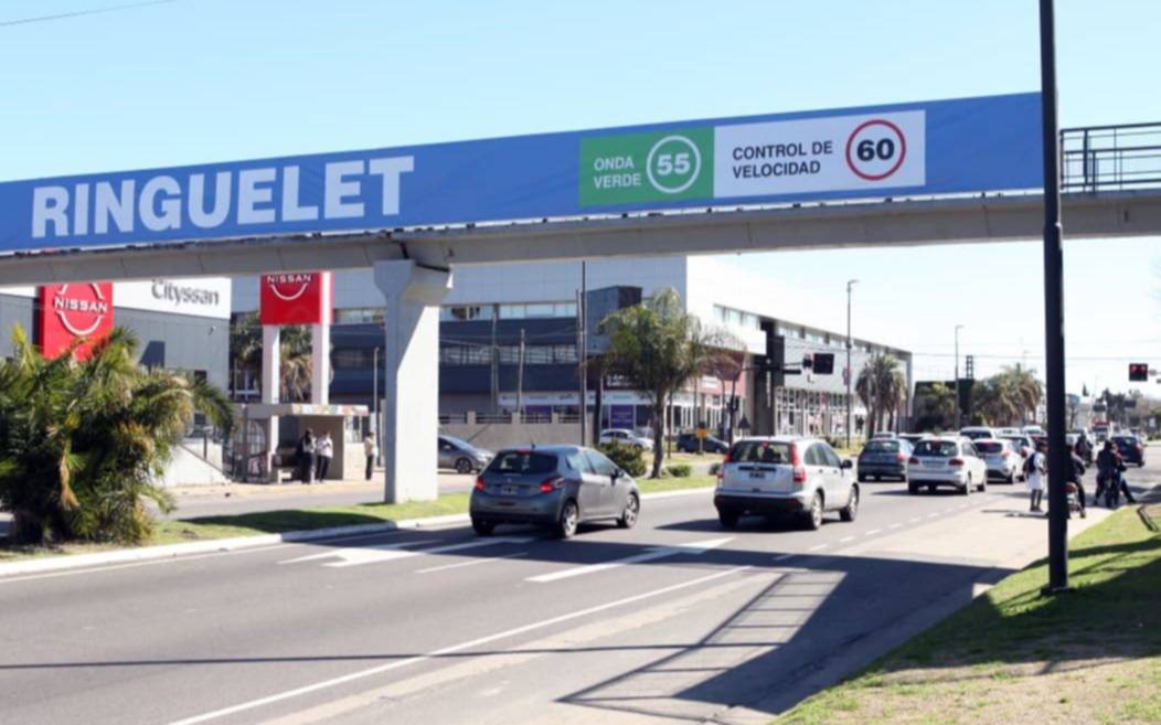 La Plata | Habilitaron la onda verde en Camino Centenario: qué tramo comprende y cuál es la velocidad máxima