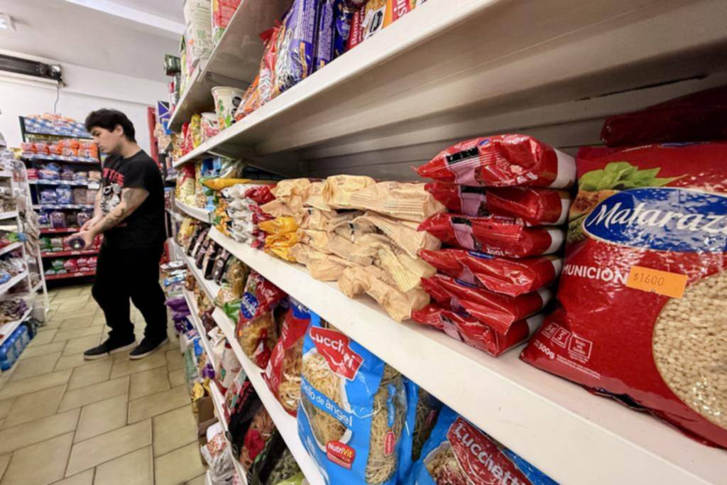 El alza del dólar, en la góndola: los precios aumentaron hasta un 13%