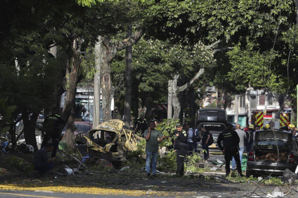 Dos ataques terroristas sacuden a Colombia, con un saldo de 13 muertos
