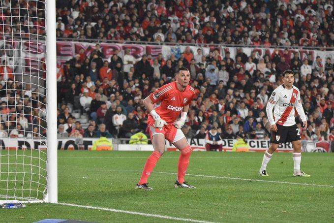 Armani quedó cerca del récord de Ever Almeida
