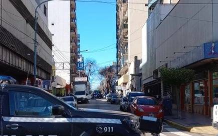 Detienen a un delincuente en Quilmes tras una intensa persecución policial en el centro