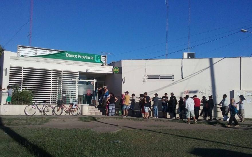 Salidera bancaria en La Plata: un jubilado cobró su jubilación y le robaron a las dos cuadras
