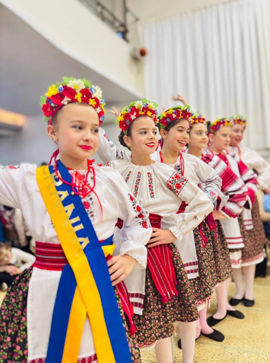 Ucranianos celebran 101 años de historia regional