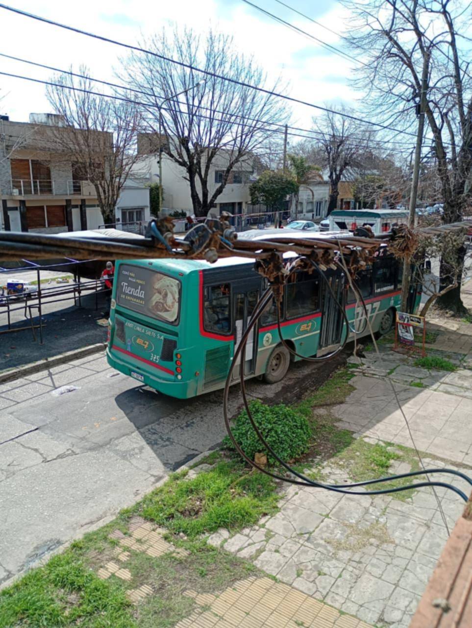 Reclama por los ruidos y embotellamientos junto a una feria en 38, 116 y 117