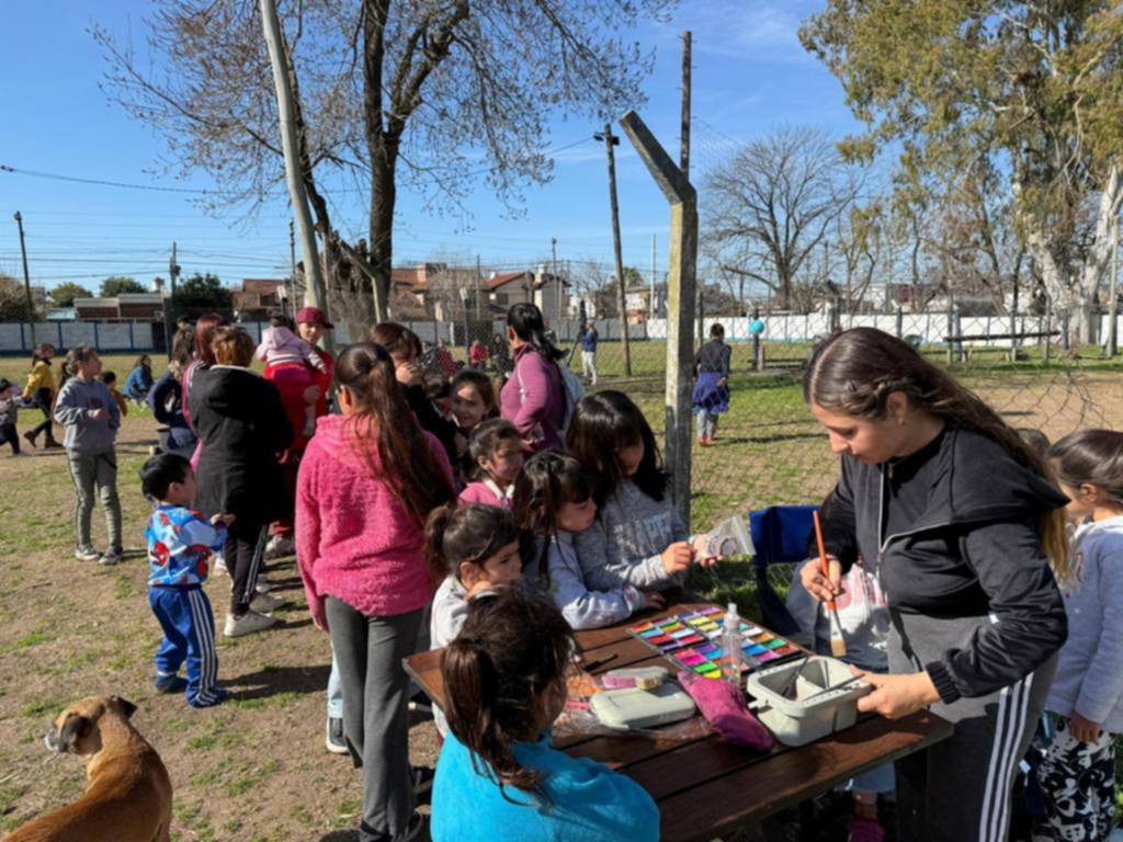 Vecinos de Ringuelet unidos por las infancias