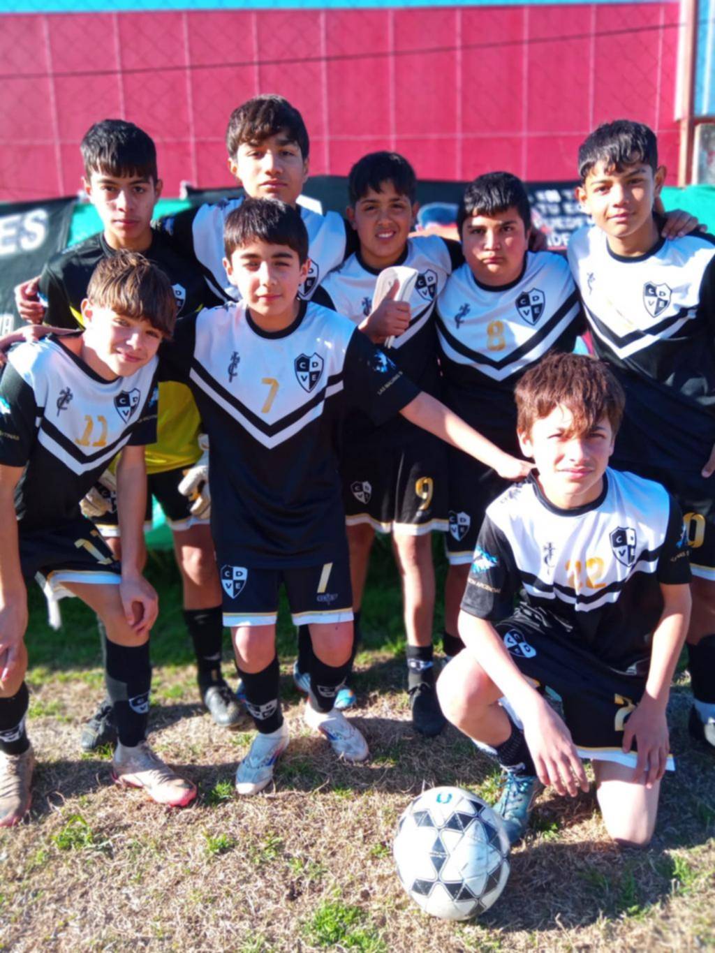 La 90, Juvenil La Plata y San Carlos son de “10”