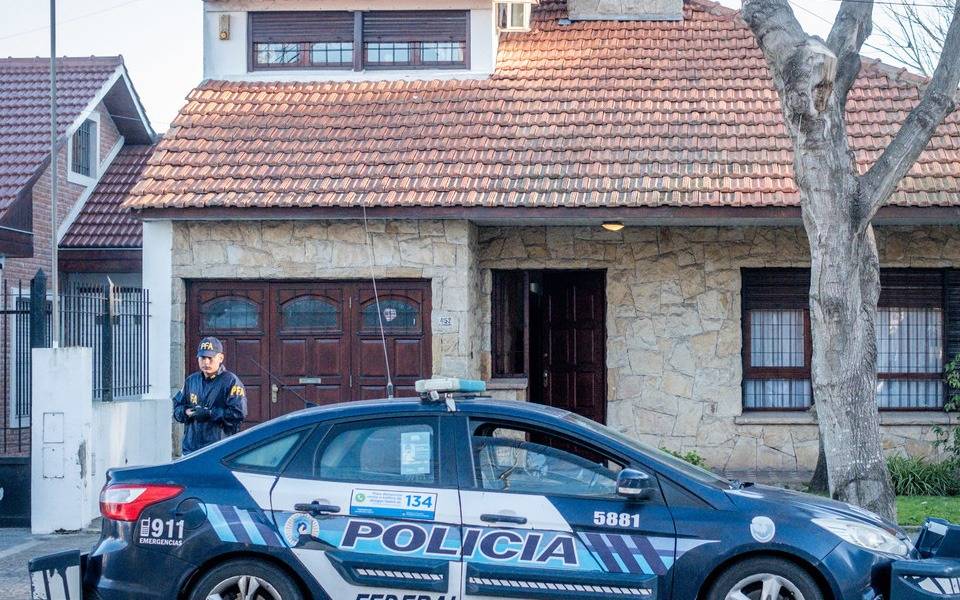 Allanaron la lujosa casa de Mar del Plata donde reapareció un cuadro robado por los nazis